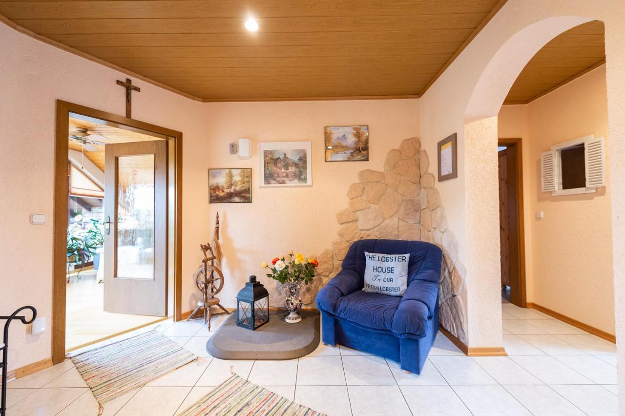 Ferienwohnung Virginija Ditscheid Экстерьер фото