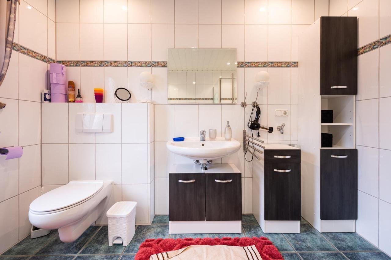 Ferienwohnung Virginija Ditscheid Экстерьер фото